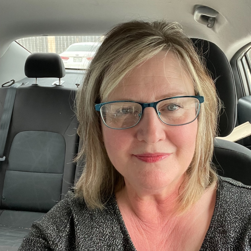 Meet your Posher, Glenda